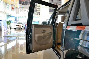 ���� ���� �³�ֵ�� ���ʿ� 2013�� ���� 2.8L���� ˫��Ƥ��ͼƬ