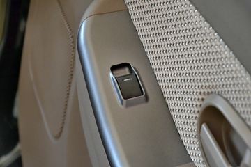 ���� ���� �³�ֵ�� ���ʿ� 2013�� ���� 2.8L���� ˫��Ƥ��ͼƬ