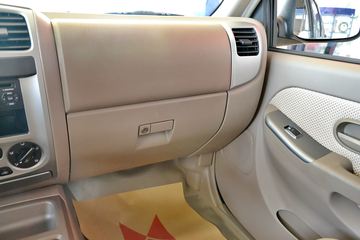 ���� ���� �³�ֵ�� ���ʿ� 2013�� ���� 2.8L���� ˫��Ƥ��ͼƬ