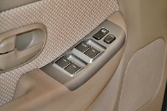 江铃 宝典 新超值版 舒适款 2013款 两驱 2.8L柴油 双排皮卡