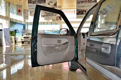 江铃 宝典 新超值版 舒适款 2013款 两驱 2.8L柴油 双排皮卡