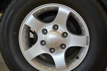 ���� ���� �³�ֵ�� ���ʿ� 2013�� ���� 2.8L���� ˫��Ƥ��ͼƬ