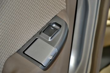 ���� ���� �³�ֵ�� �ӳ����ʿ� 2.8L���� ˫��Ƥ��ͼƬ