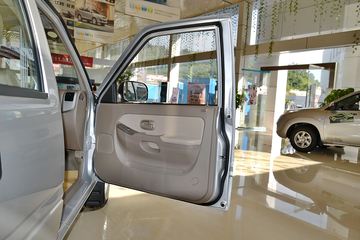 ���� ���� �³�ֵ�� �ӳ����ʿ� 2.8L���� ˫��Ƥ��ͼƬ