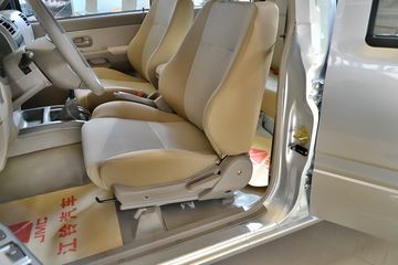 ���� ���� �³�ֵ�� �ӳ����ʿ� 2.8L���� ˫��Ƥ��ͼƬ