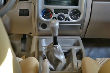 ���� ���� �³�ֵ�� �ӳ����ʿ� 2.8L���� ˫��Ƥ��ͼƬ