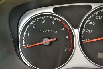 ���� ���� �³�ֵ�� �ӳ����ʿ� 2.8L���� ˫��Ƥ��ͼƬ