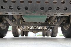 一汽解放 J6P重卡 2013款 390马力 6X2平顶牵引车(CA4250P66K24T3E)