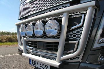 �ֶ��� ��FH16�ؿ� 750���� 6X4ǣ����ͼƬ