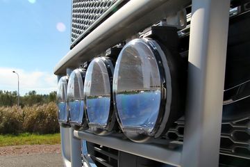 �ֶ��� ��FH16�ؿ� 750���� 6X4ǣ����ͼƬ