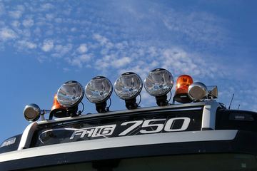 �ֶ��� ��FH16�ؿ� 750���� 6X4ǣ����ͼƬ