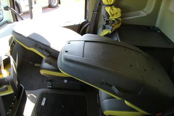 �ֶ��� ��FH16�ؿ� 750���� 6X4ǣ����ͼƬ