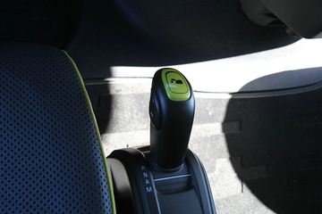 �ֶ��� ��FH16�ؿ� 750���� 6X4ǣ����ͼƬ