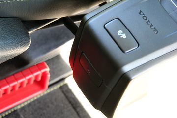 �ֶ��� ��FH16�ؿ� 750���� 6X4ǣ����ͼƬ