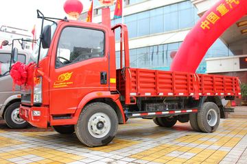 中国重汽HOWO 悍将 87马力 3.3米排半栏板轻卡(ZZ1047C2813E145)