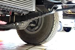 中国重汽HOWO 悍将 115马力 4.2米单排栏板轻卡(ZZ1047D3415D145) 中国重汽HOWO 悍将 115马力 4.2米单排栏板轻卡(ZZ1047D3415D145)