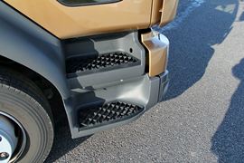 沃尔沃FL&nbsp;载货车外观                                                图片