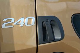 沃尔沃FL&nbsp;载货车外观                                                图片