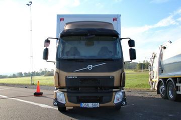 沃尔沃FL&nbsp;载货车外观                                                图片