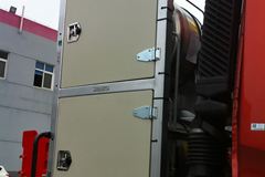 东风商用车 天龙重卡 375马力 6X2天然气牵引车(DFH4240A1)