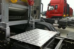 东风商用车 天龙重卡 375马力 6X2天然气牵引车(DFH4240A1)