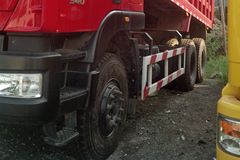 红岩 新金刚重卡 340马力 6X4 6.5米自卸车(CQ3254HTG414)