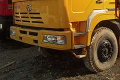 红岩 金刚重卡 290马力 6X4 5.6米自卸车(CQ3254SMG384)