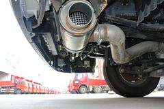 东风商用车 天龙重卡 350马力 6X4危化品运输牵引车(DFL4251A16)