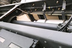 东风柳汽 乘龙M5重卡 310马力 8X4 9.6米仓栅式载货车底盘(LZ5312CSQEL)