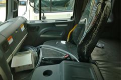 江淮 格尔发K3重卡 375马力 6X4牵引车(HFC4241P1K6E33ZF)