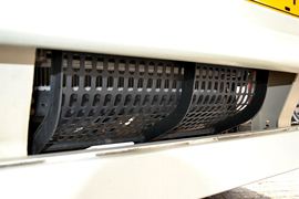 雷萨&nbsp;混凝土搅拌车外观                                                图片