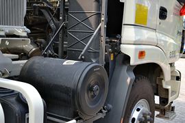 雷萨&nbsp;混凝土搅拌车外观                                                图片