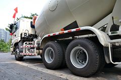 福田 雷萨 336马力 6X4 混凝土搅拌车
