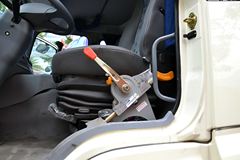 福田 雷萨 336马力 6X4 混凝土搅拌车