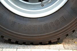 雷萨&nbsp;混凝土搅拌车底盘                                                图片