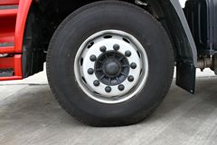 东风柳汽 乘龙M7重卡 430马力 6X4牵引车(潍柴)(LZ4251QDCA)