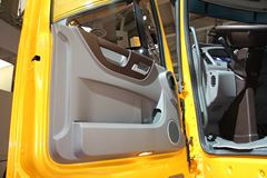 东风商用车 天龙旗舰KX 480马力 6X4 AMT自动挡牵引车(DFH4250C)