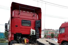 华菱 星凯马重卡 380马力 6X4 牵引车(HN4253HP38C2M3)