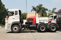 东沃 UD酷腾重卡 430马力 6X4牵引车(平顶驾驶室)(DND4250WB34)