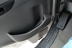 东沃 UD酷腾重卡 430马力 6X4牵引车(平顶驾驶室)(DND4250WB34)