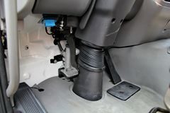 东沃 UD酷腾重卡 430马力 6X4牵引车(平顶驾驶室)(DND4250WB34)