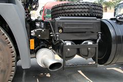 东沃 UD酷腾重卡 430马力 6X4牵引车(平顶驾驶室)(DND4250WB34)