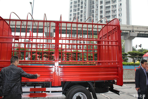 兰州民先悍将载货车限时优惠0.2万