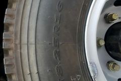 一汽红塔 解放公狮 124马力 5.7米单排栏板轻卡(CA1094PK26L4E4) 一汽红塔 解放公狮 124马力 5.7米单排栏板轻卡(CA1094PK26L4E4)