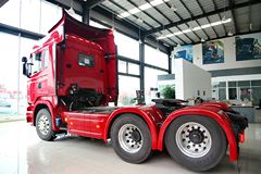 斯堪尼亚 R系列重卡 560马力 6X2R牵引车(型号R560 V8)