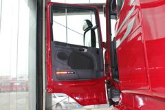 斯堪尼亚 R系列重卡 560马力 6X2R牵引车(型号R560 V8)