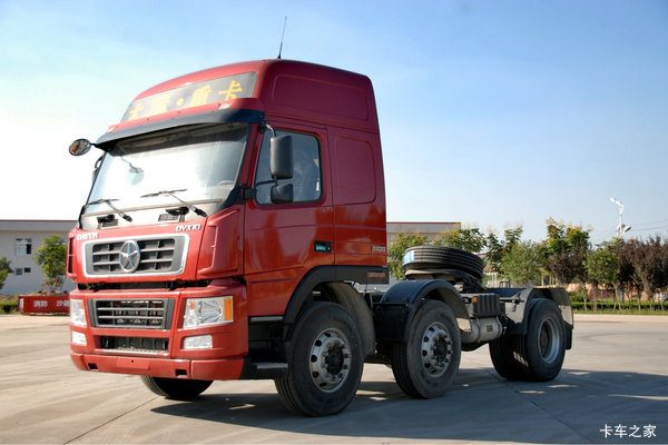 大运 N8C重卡 340马力 6X2 牵引车