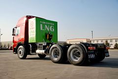 大运 N8E重卡 336马力 6X4 LNG牵引车(CGC4253WN4XC)