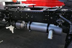 青岛解放 悍V重卡 336马力 6X2 LNG牵引车(CA4226P1K15T3NE5A80) 青岛解放 悍V重卡 336马力 6X2 LNG牵引车(CA4226P1K15T3NE5A80)