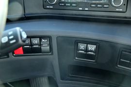 途V&nbsp;牵引车驾驶室                                               图片